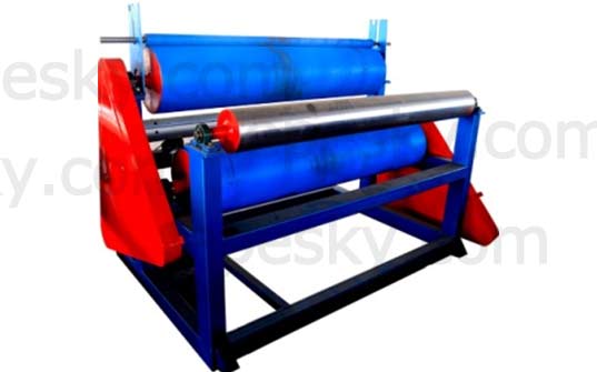 Tractor of the pe foam sheet extrusion line Tractor of the pe foam sheet extrusion line